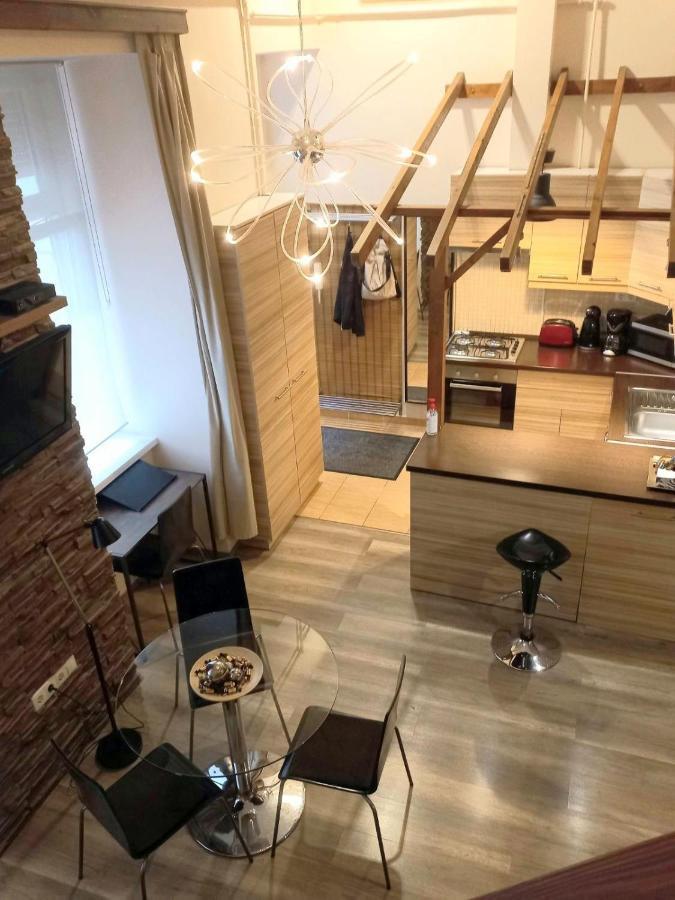 Novak Apartment บูดาเปสต์ ภายนอก รูปภาพ