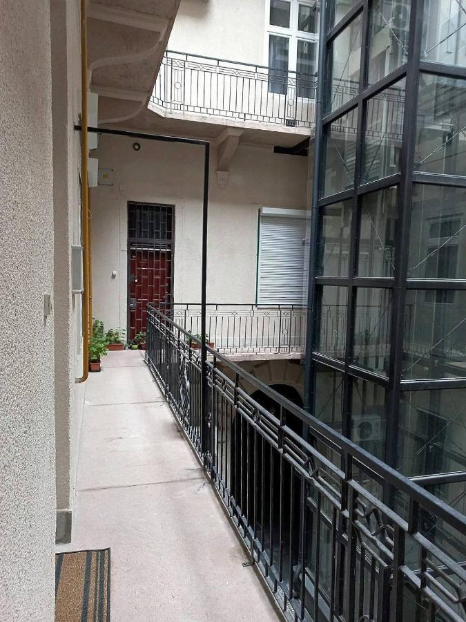 Novak Apartment บูดาเปสต์ ภายนอก รูปภาพ