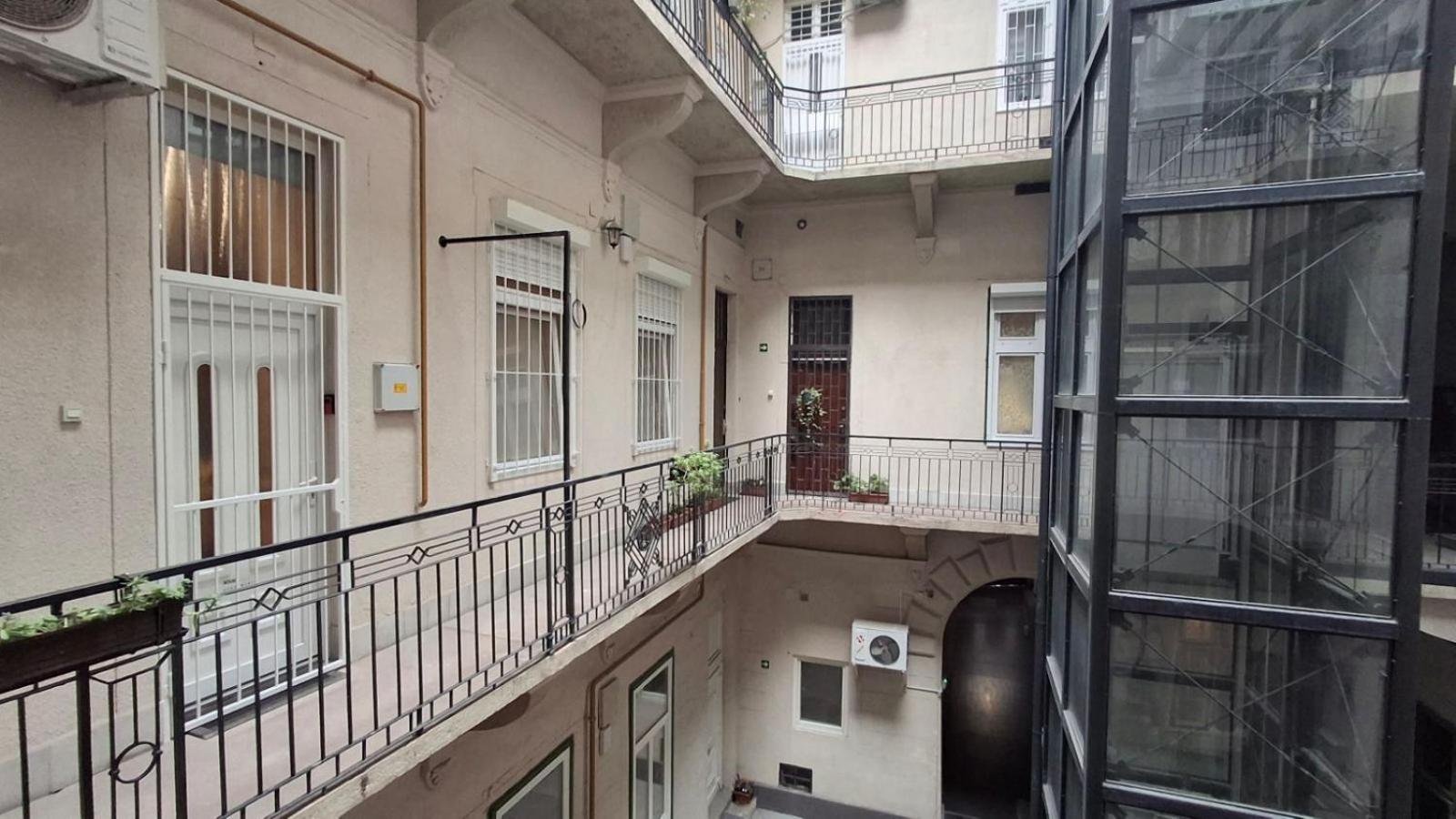 Novak Apartment บูดาเปสต์ ภายนอก รูปภาพ